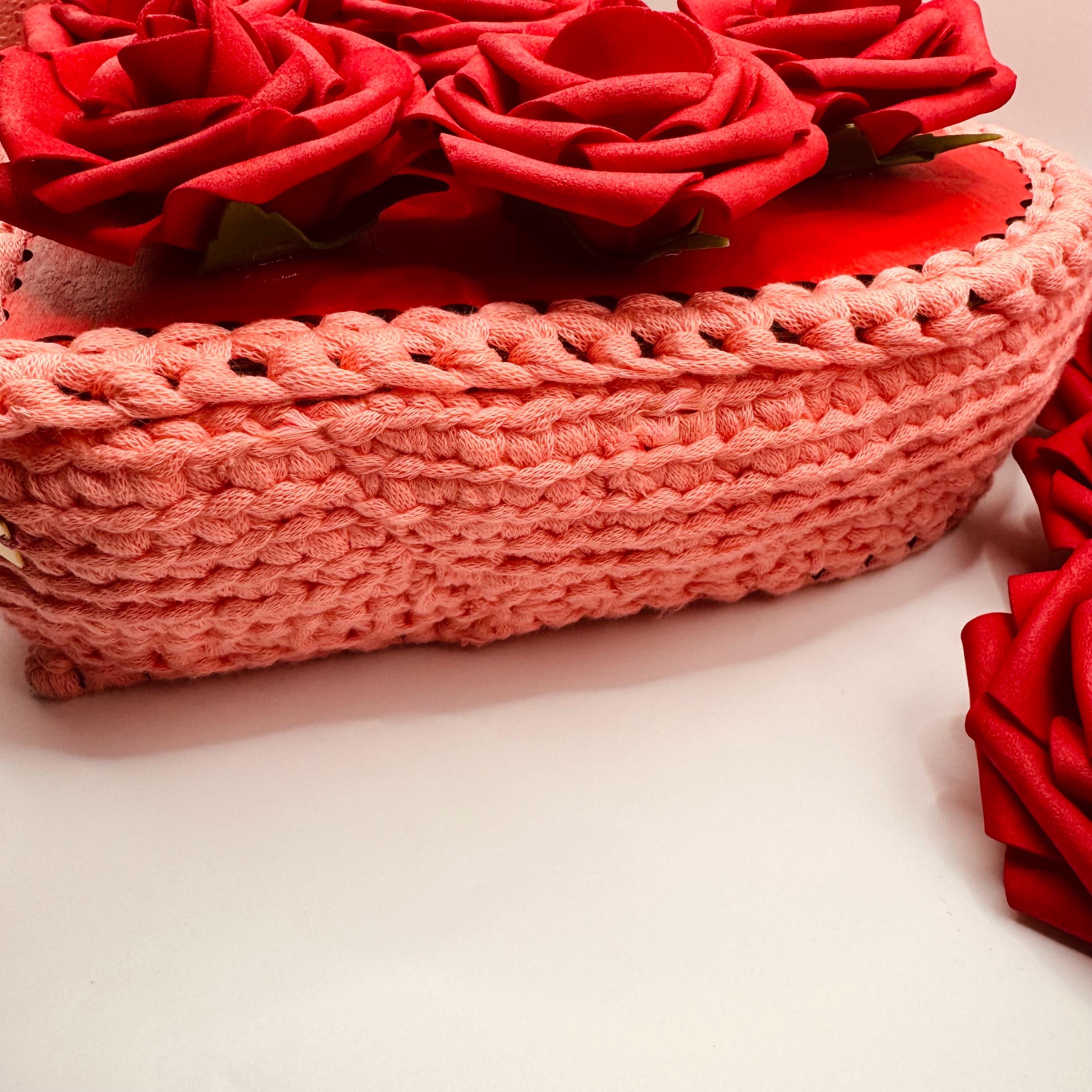 Crochet Heart Jewelry Box with Roses – Hand-Painted Romantic Keepsake