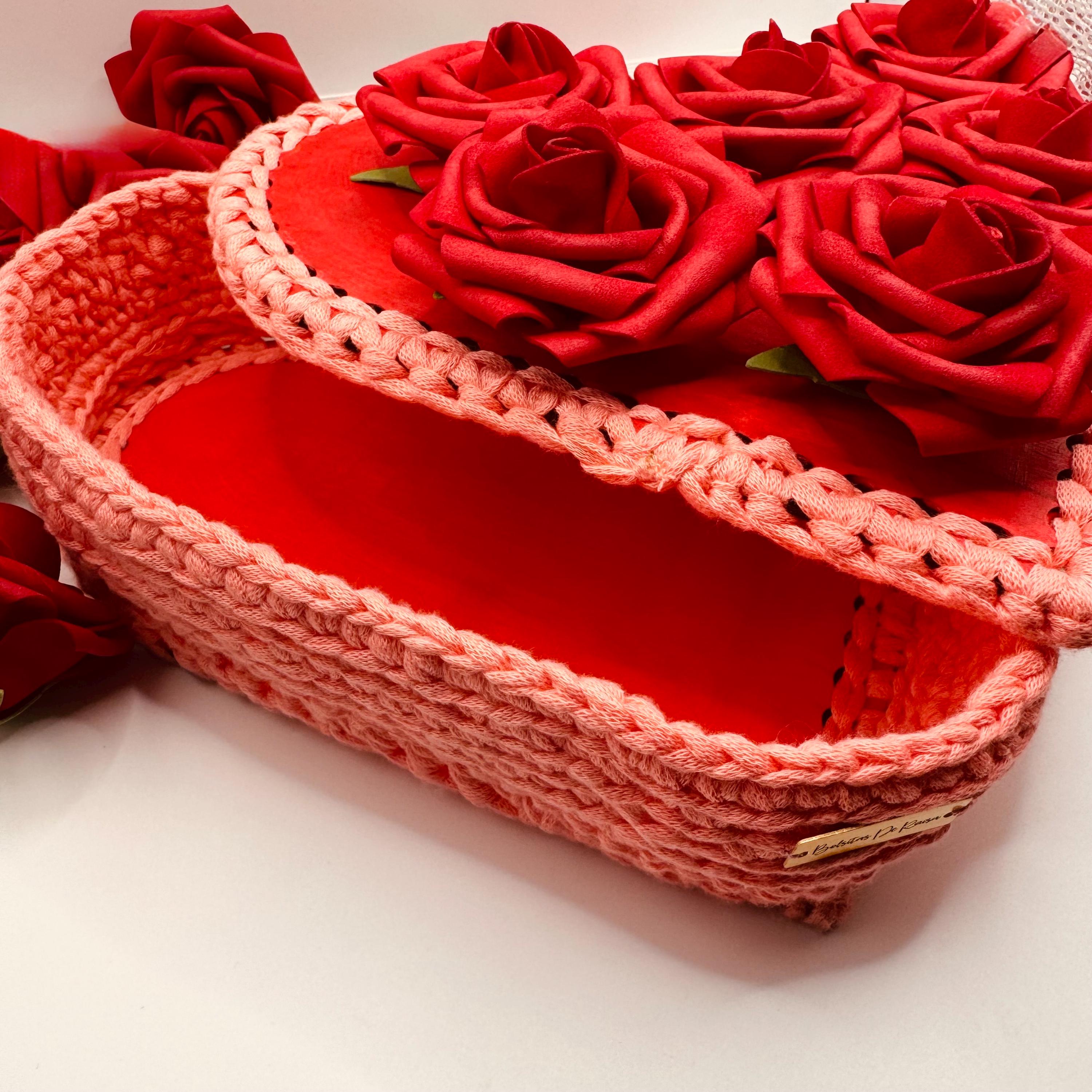 Crochet Heart Jewelry Box with Roses – Hand-Painted Romantic Keepsake