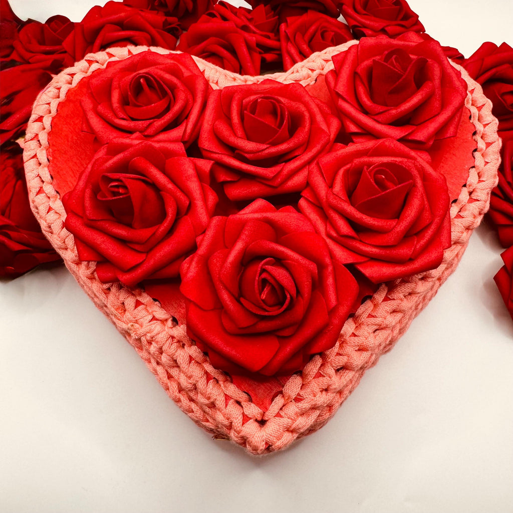 Crochet Heart Jewelry Box with Roses – Hand-Painted Romantic Keepsake