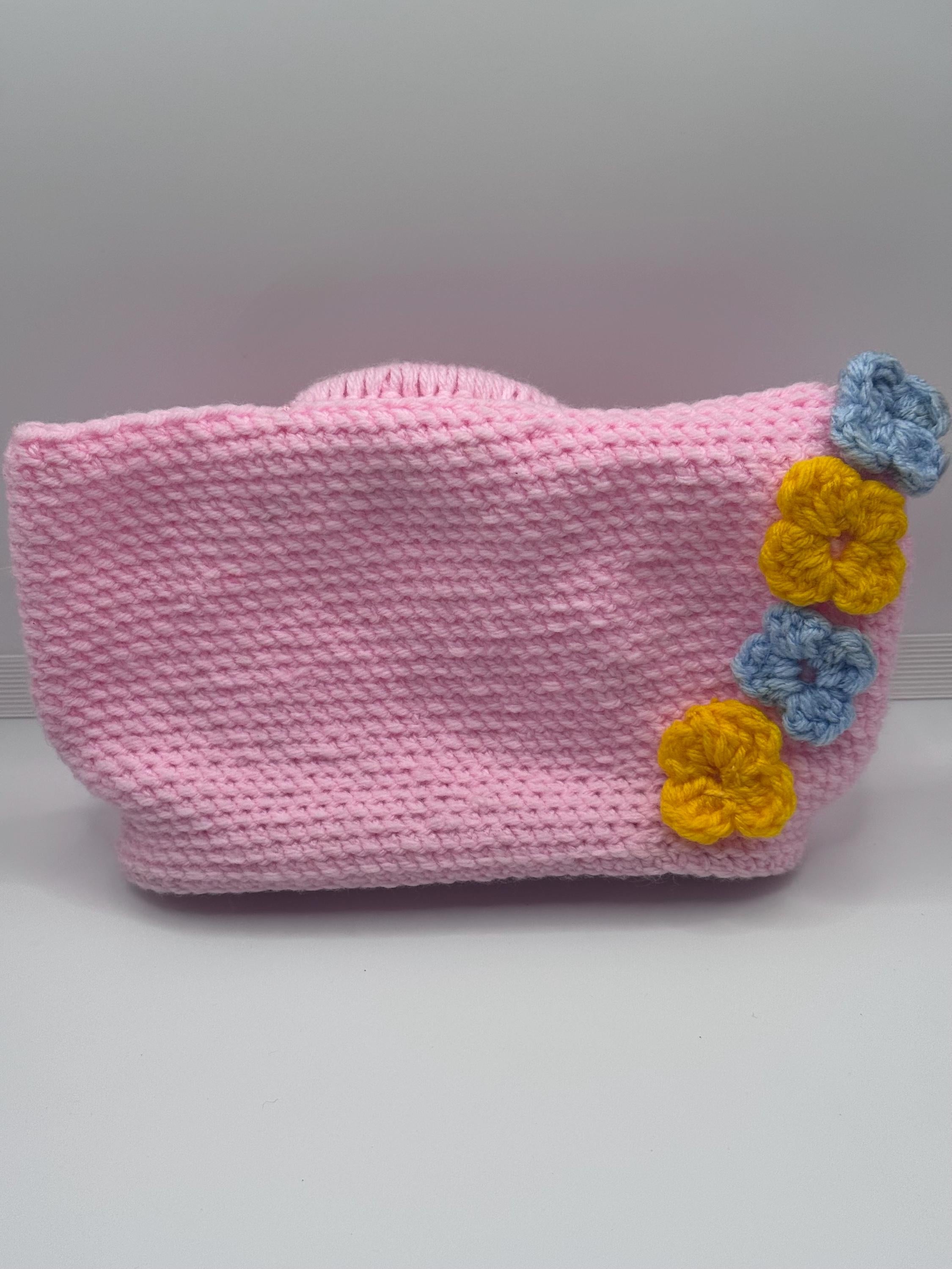 The Rosé — Minimalist Crochet Ring Handle Handbag with Subtle Floral Detail